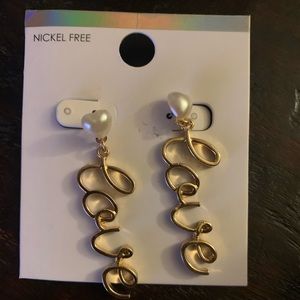 gold love earrings